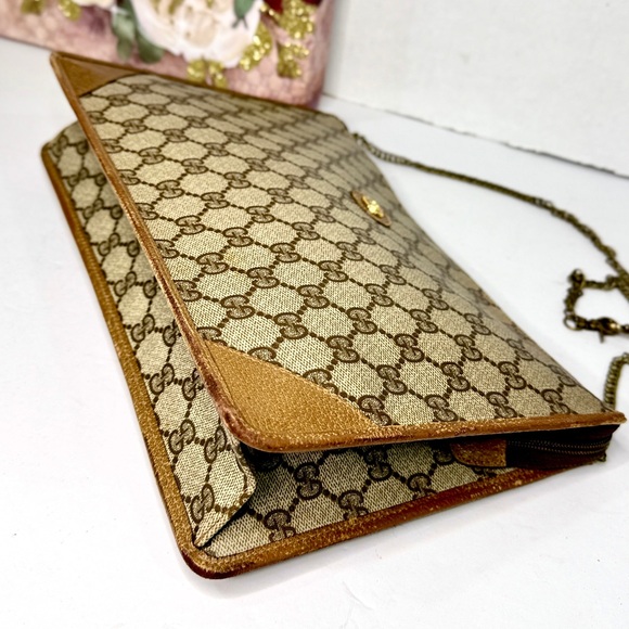 GUCCI GG Monogram Large Clutch - Picture 7 of 13